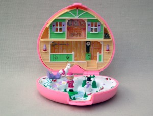 D Polly Pocket winter