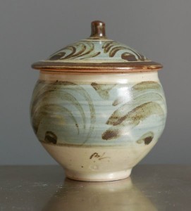 Bernard Leach preserve pot c1960s