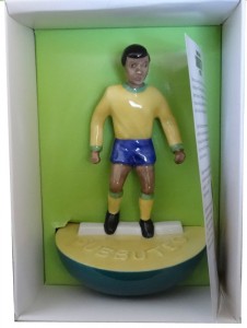 subbuteo royal doulton brazil yellow blue