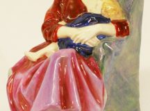 royal doulton contentment HN1323 front view