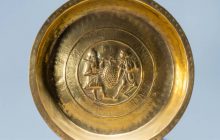 A brass alms basin depicting 'The Spies of Canaan', Nuremberg, Germany, 16th C. Sold at Rob Michiels Auction, Bruges for 2,200 Euros in October 2021.