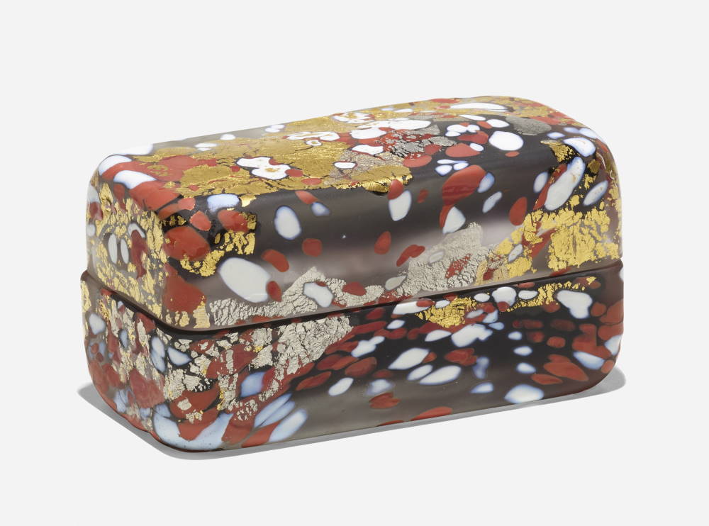 Kyohei Fujita Ornamented Box of blown glass in gold and silver leaf with white and red Japan