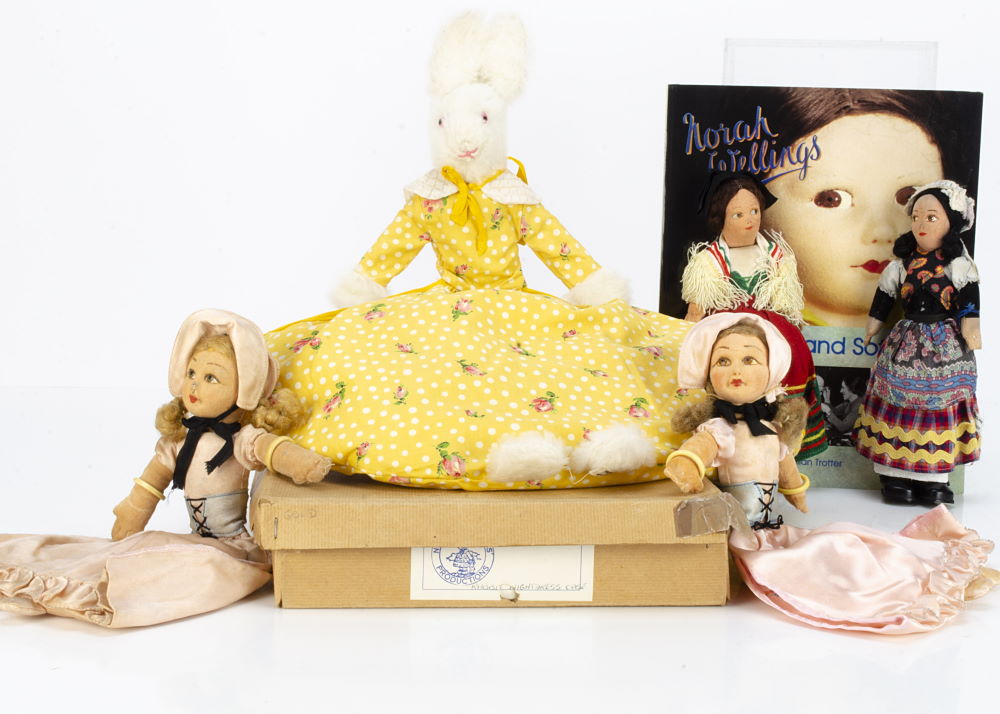 Norah Wellings dolls and Rabbit Nightdress Case Model 6053