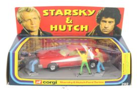 Corgi 1977 Starsky & Hutch set 292 with Ford Gran Torino with Dave Starsky and Ken Hutch Hutchinson and Baddie figures