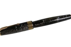 Vintage Grey Pearl Oversized Parker Vacumatic Fountain Pen