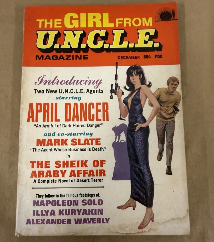 The Girl From Uncle Magazine Dec 1966