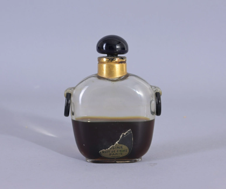 1913 Rosine Nuit de Chine Night of China perfume bottle