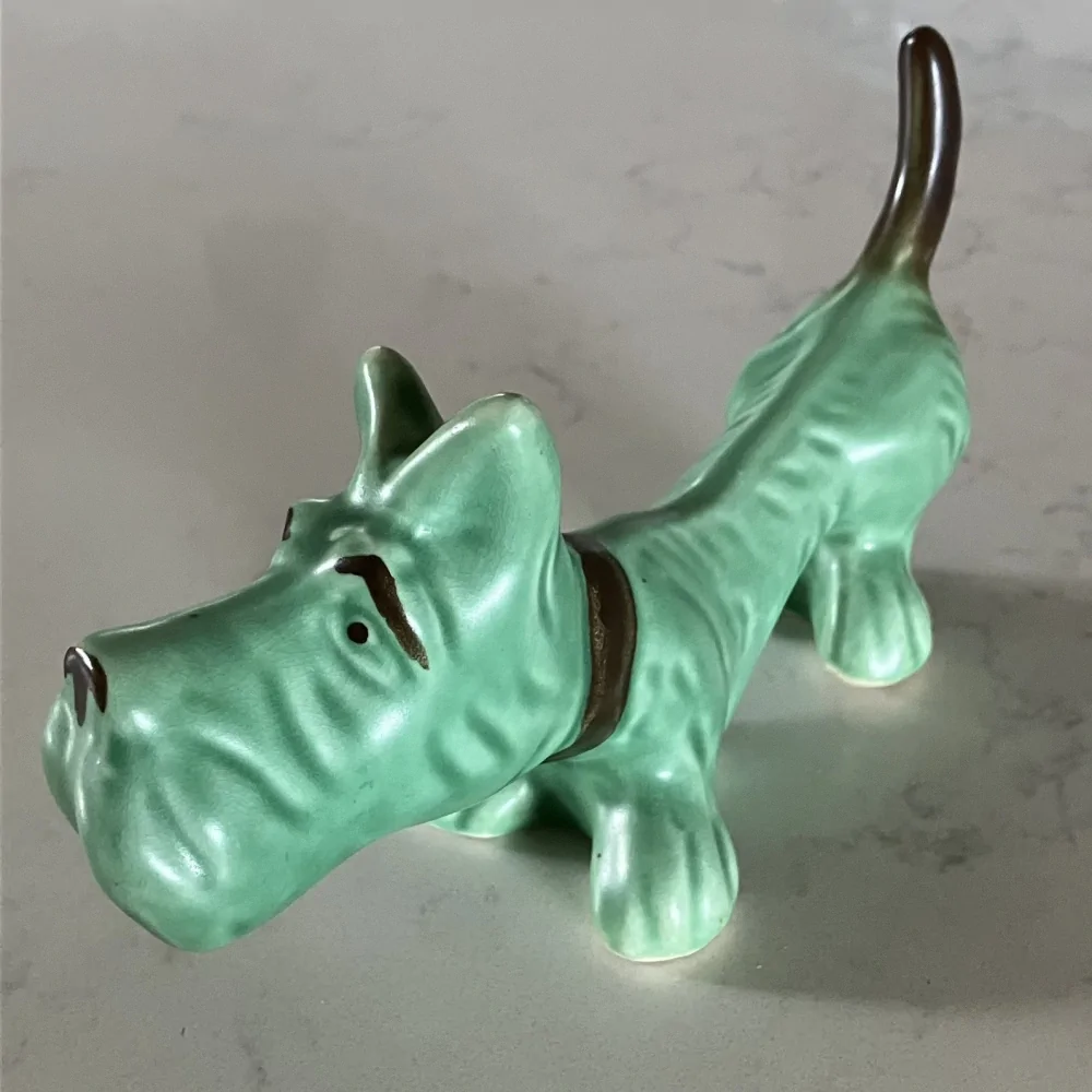 SYLVAC DOG 1123 long terrier